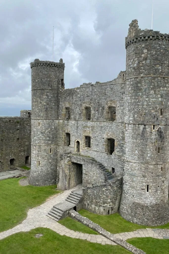 8 Incredible Castles In North Wales! 5 Harlech Castle